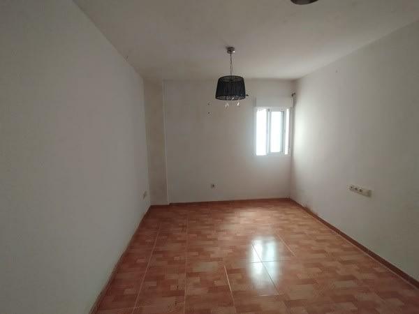 For sale of flat in Almería