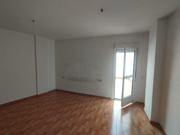 For sale of flat in Almería