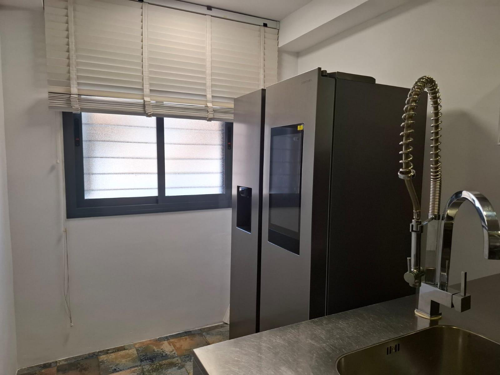 For sale of duplex in Roquetas de Mar