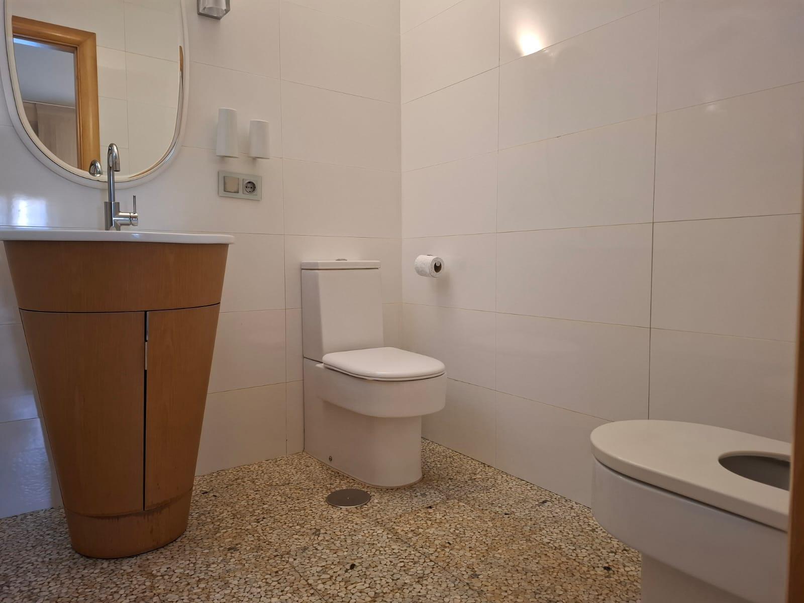 For sale of duplex in Roquetas de Mar