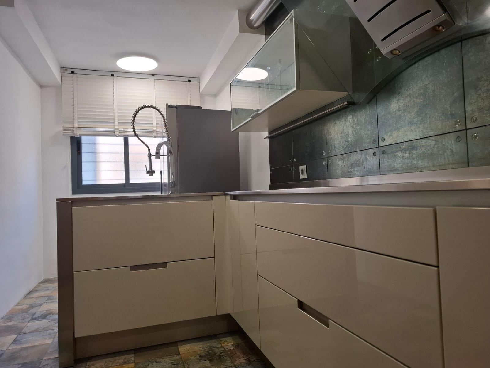 For sale of duplex in Roquetas de Mar