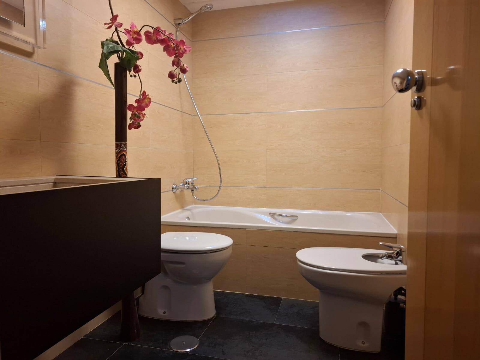 For sale of duplex in Roquetas de Mar