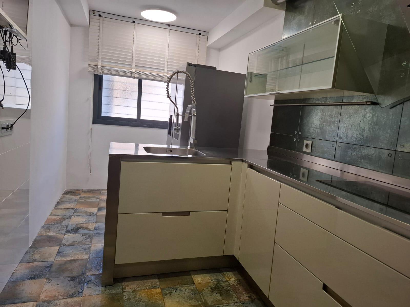 For sale of duplex in Roquetas de Mar
