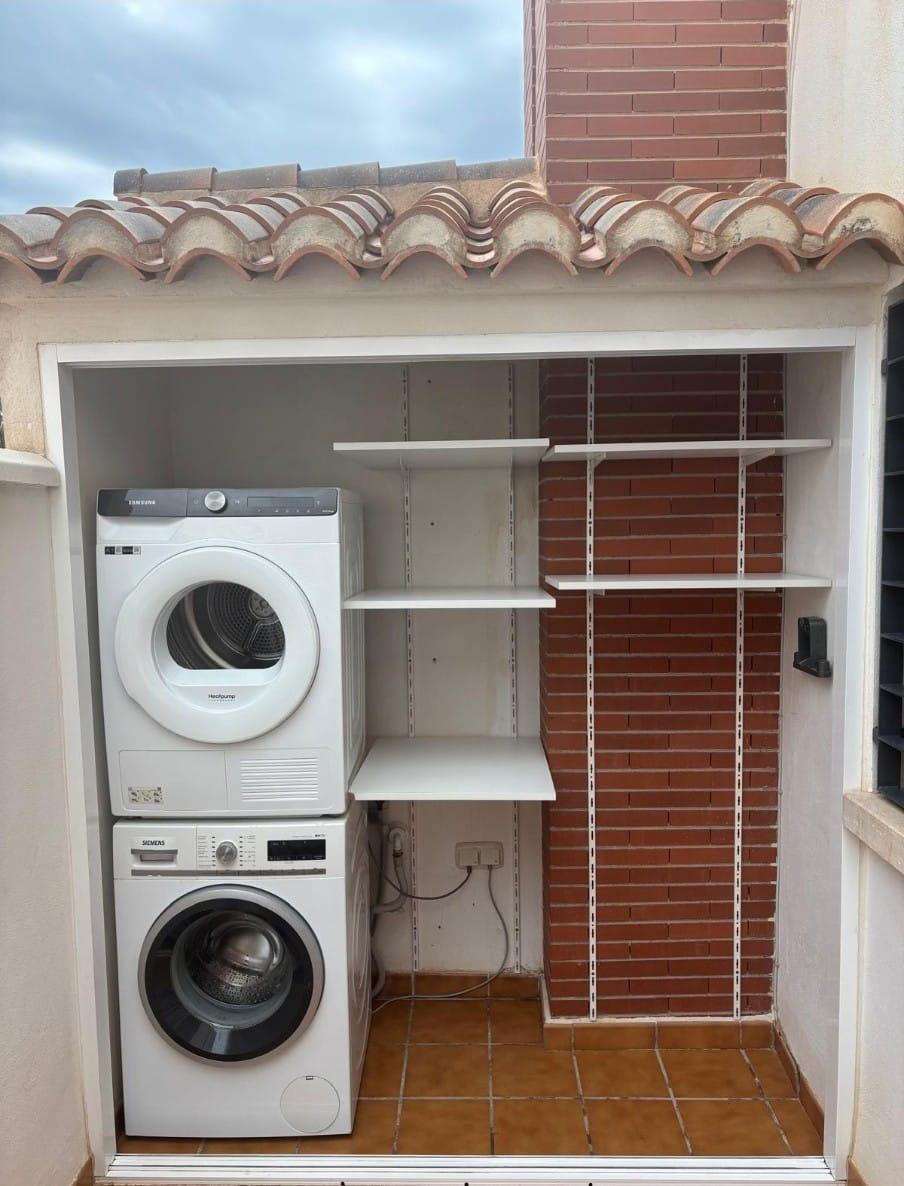 For sale of duplex in Roquetas de Mar