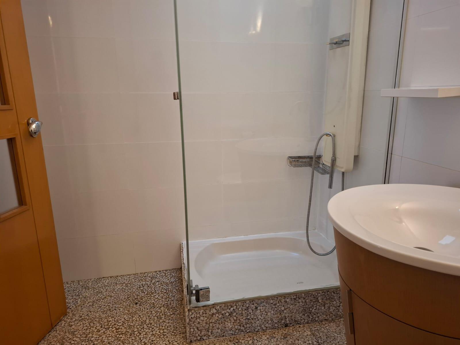 For sale of duplex in Roquetas de Mar