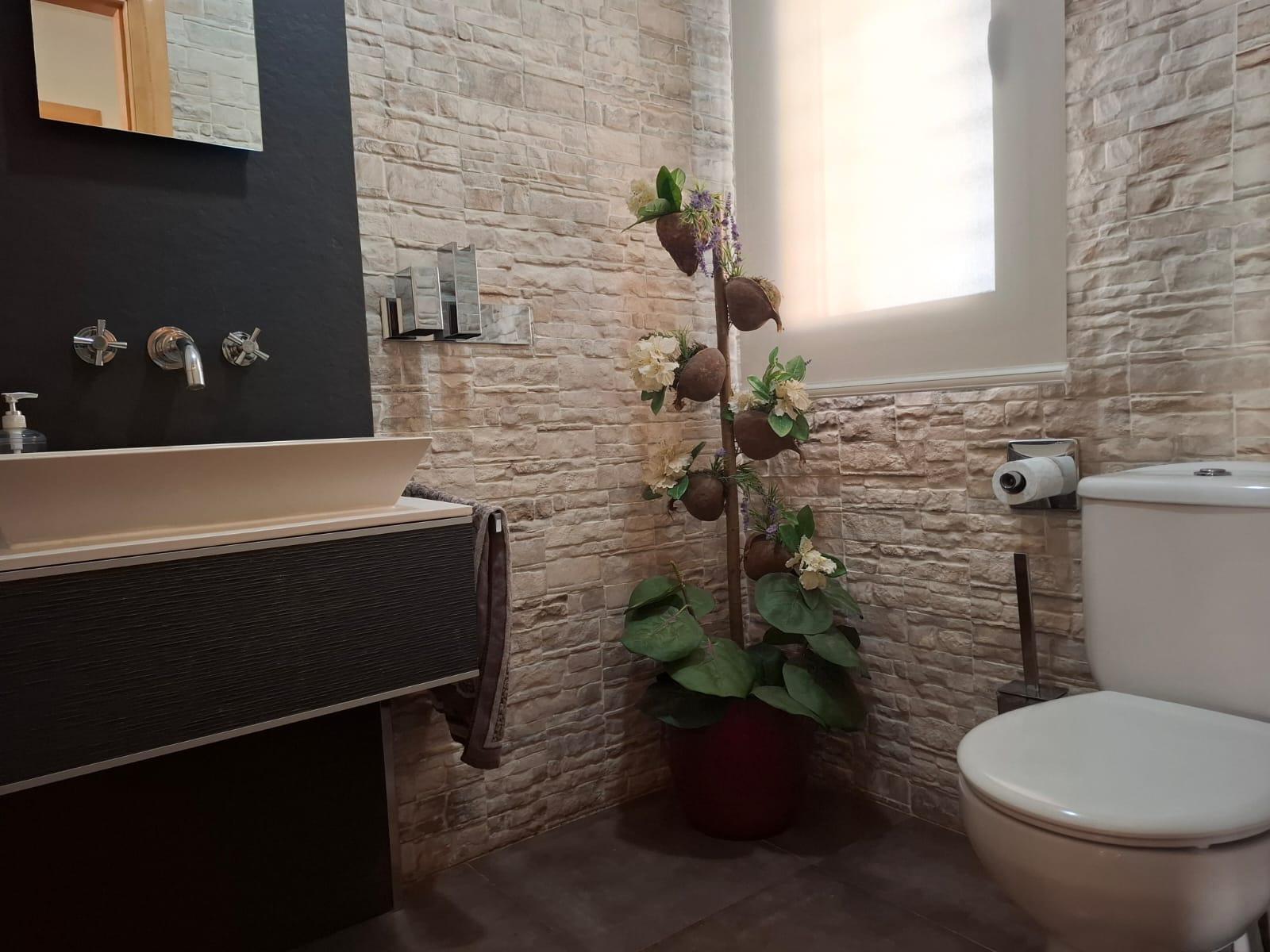 For sale of duplex in Roquetas de Mar