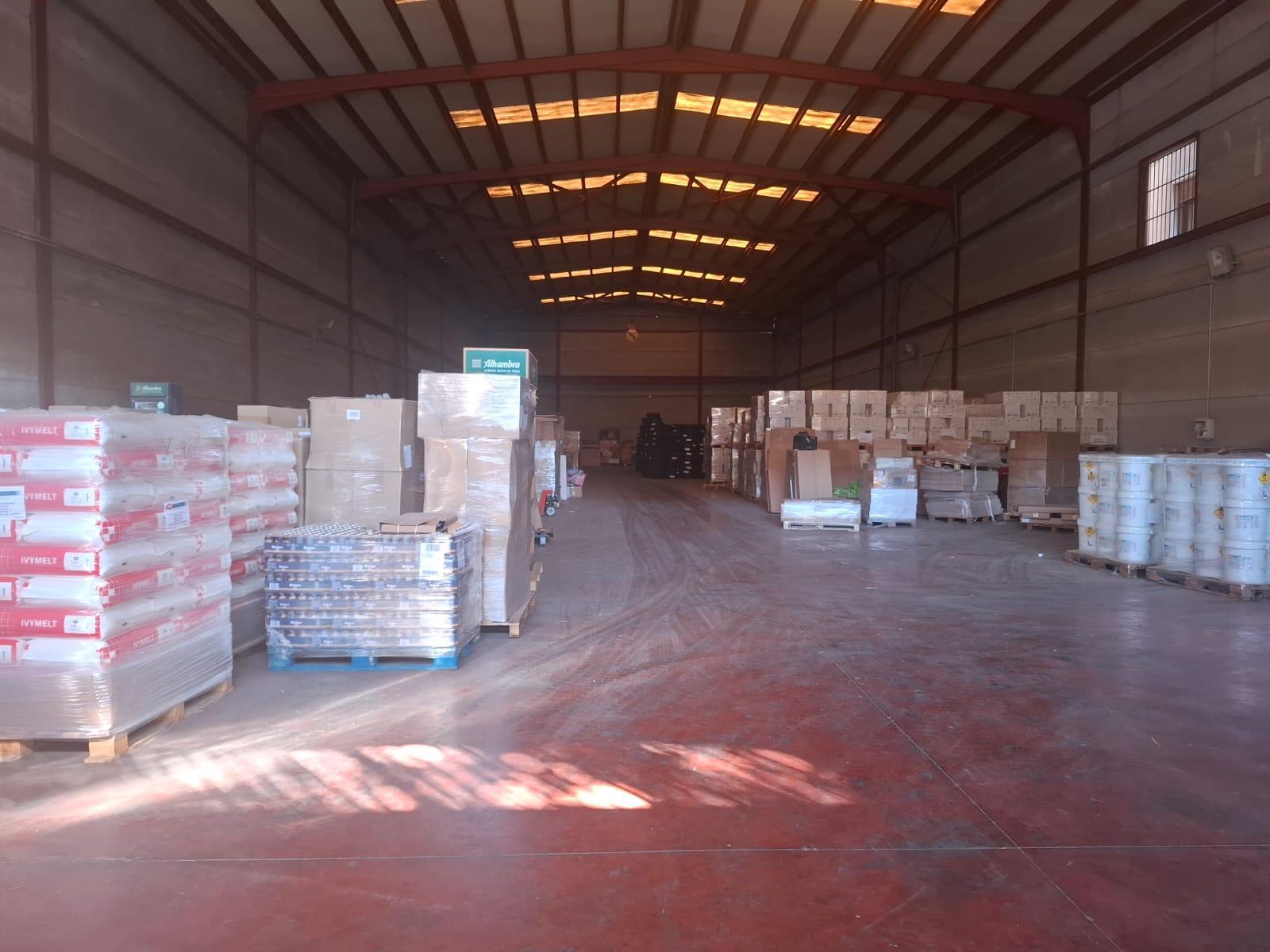 Venta de nave industrial en Huércal de Almería