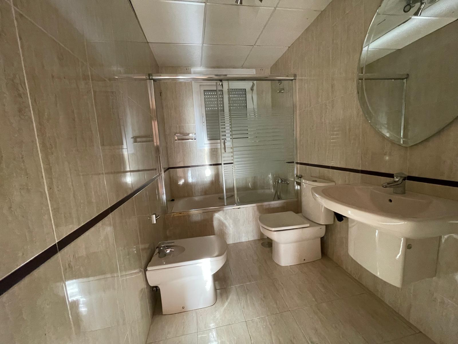 For sale of flat in Almería