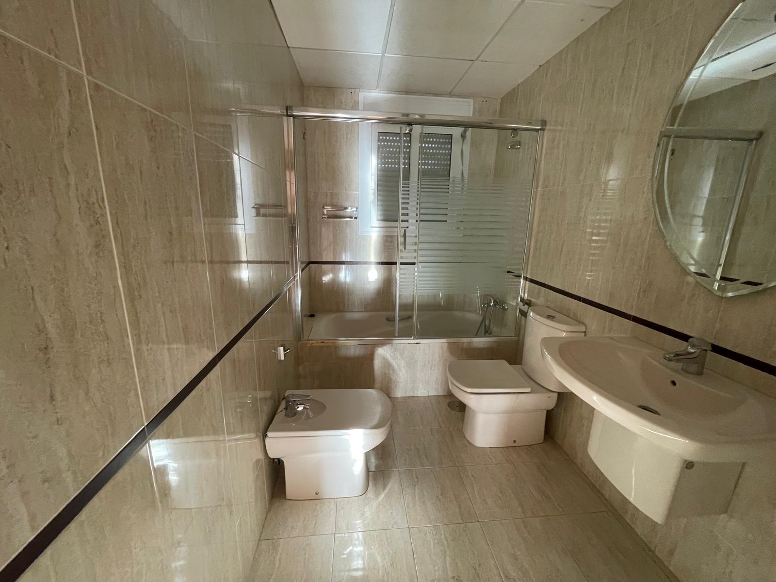 For sale of flat in Almería