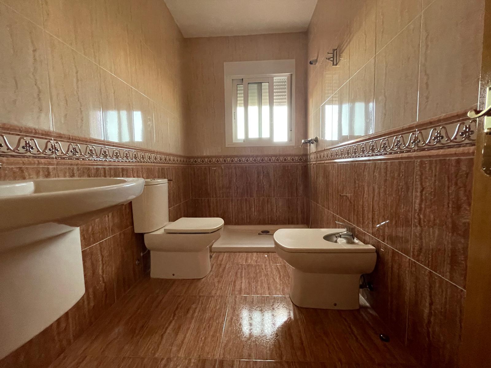 For sale of flat in Almería