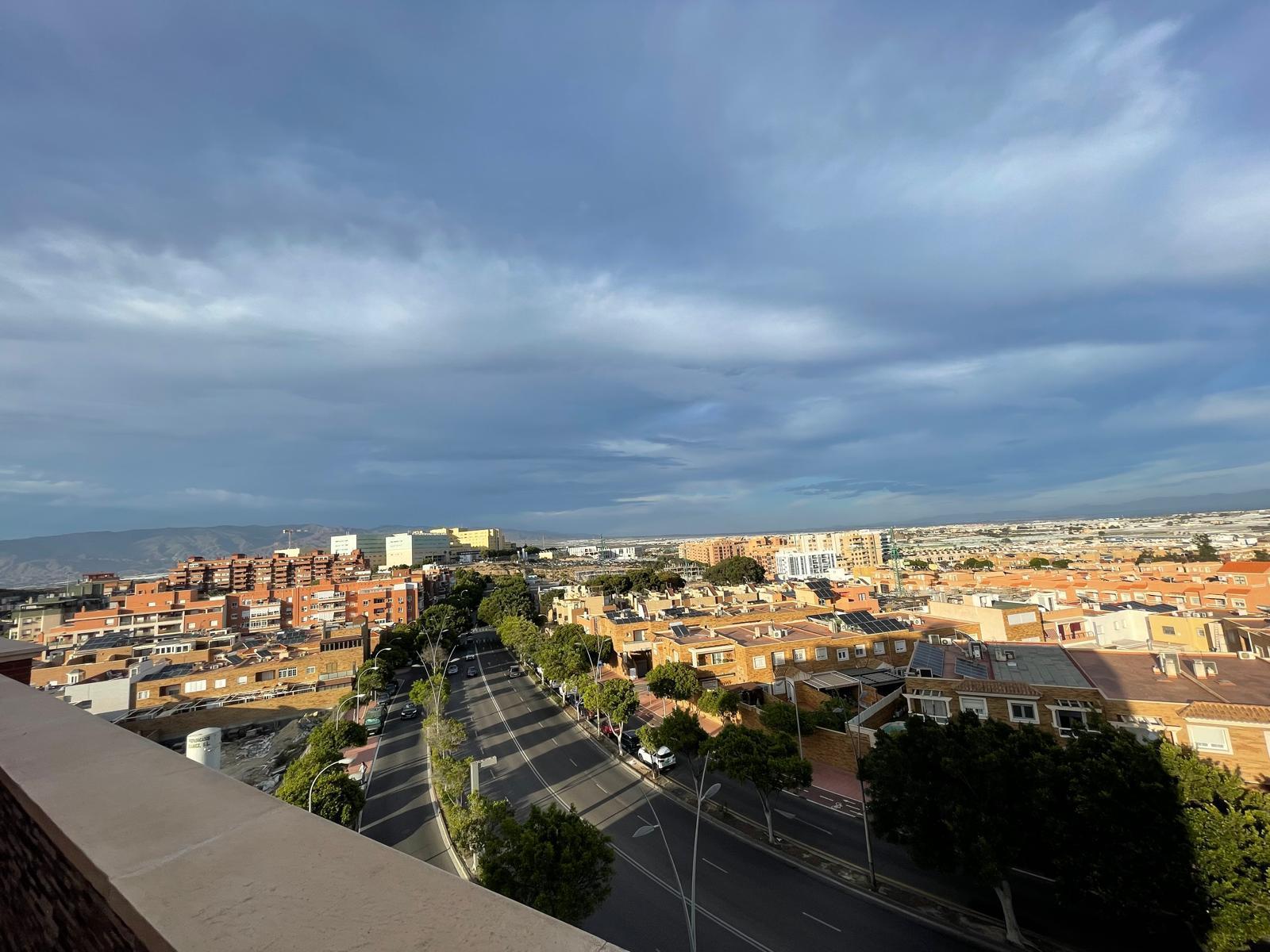 For sale of flat in Almería