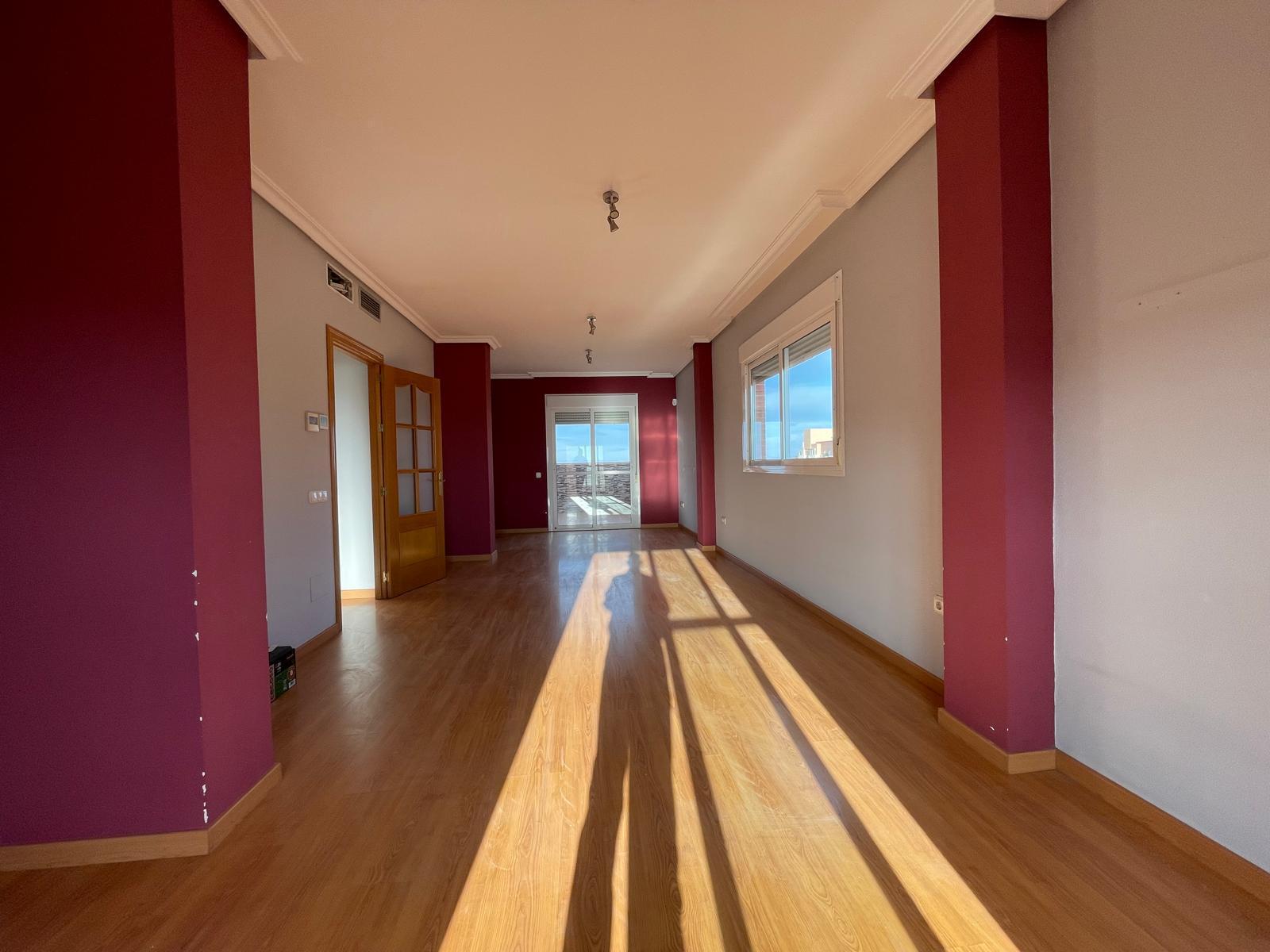 For sale of flat in Almería