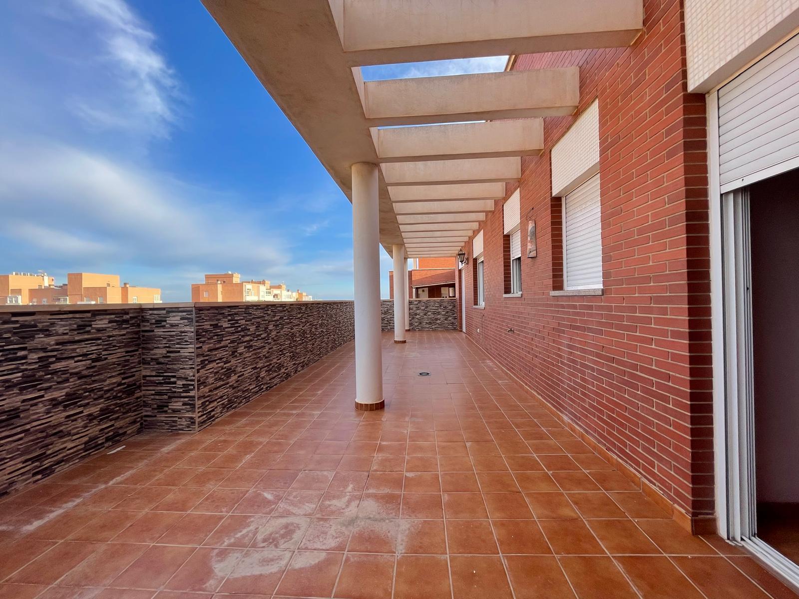 For sale of flat in Almería