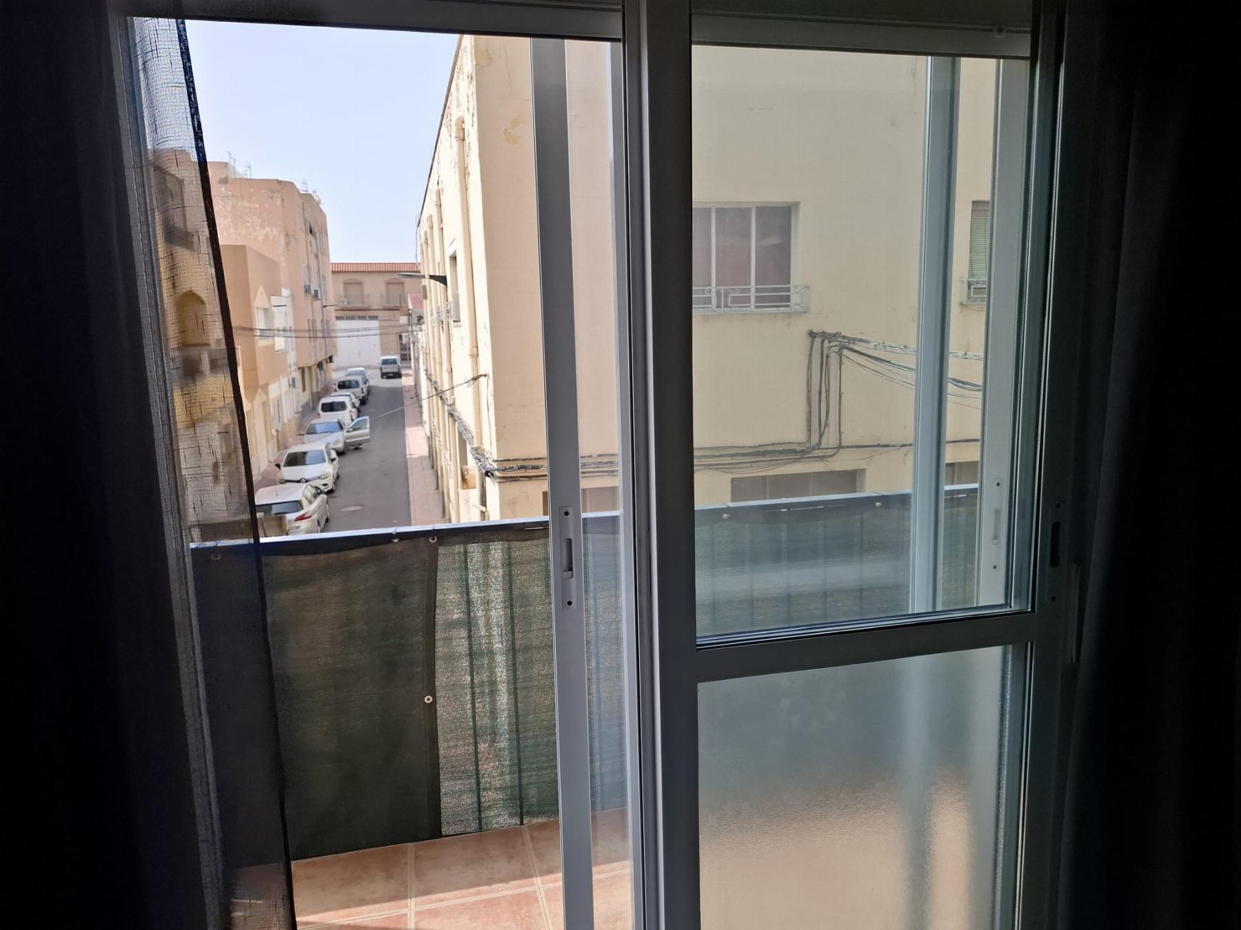 For sale of flat in Benahadux