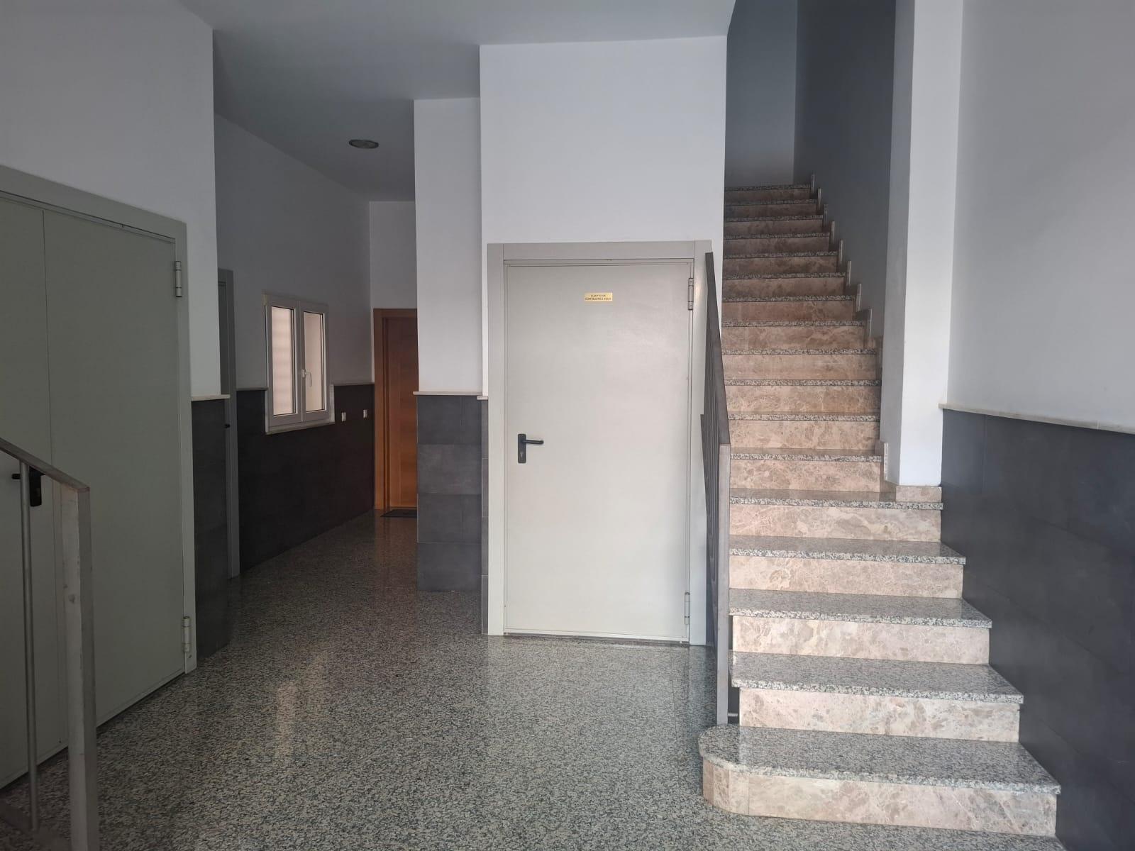 For sale of flat in Roquetas de Mar