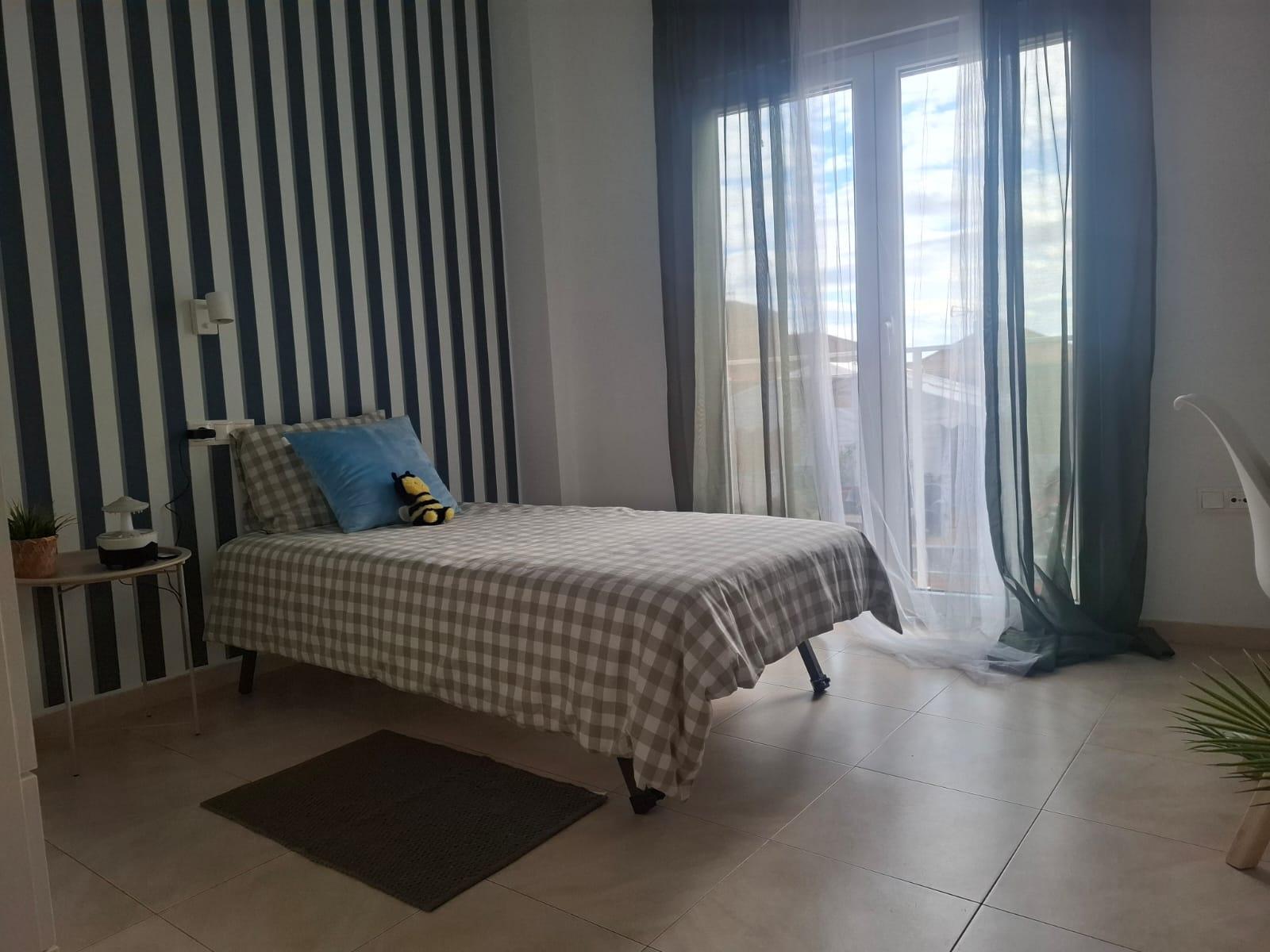 For sale of flat in Roquetas de Mar