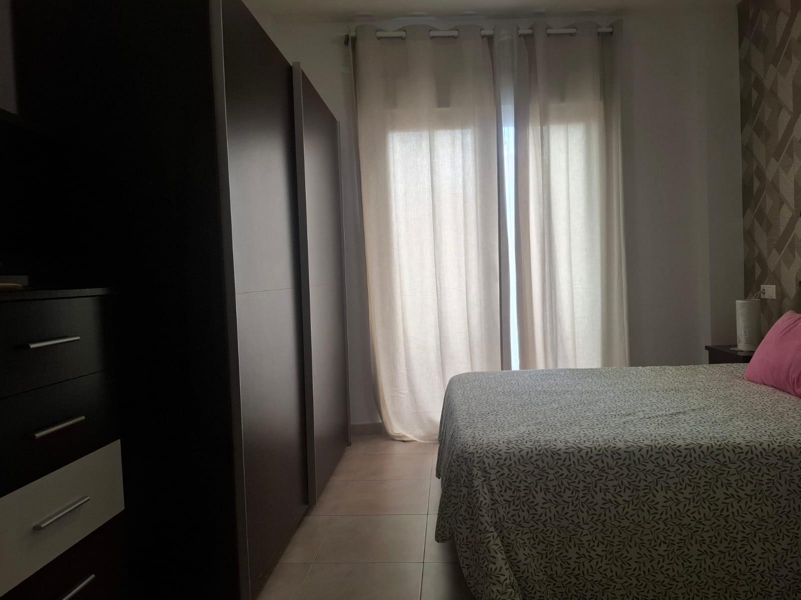 For sale of flat in Roquetas de Mar