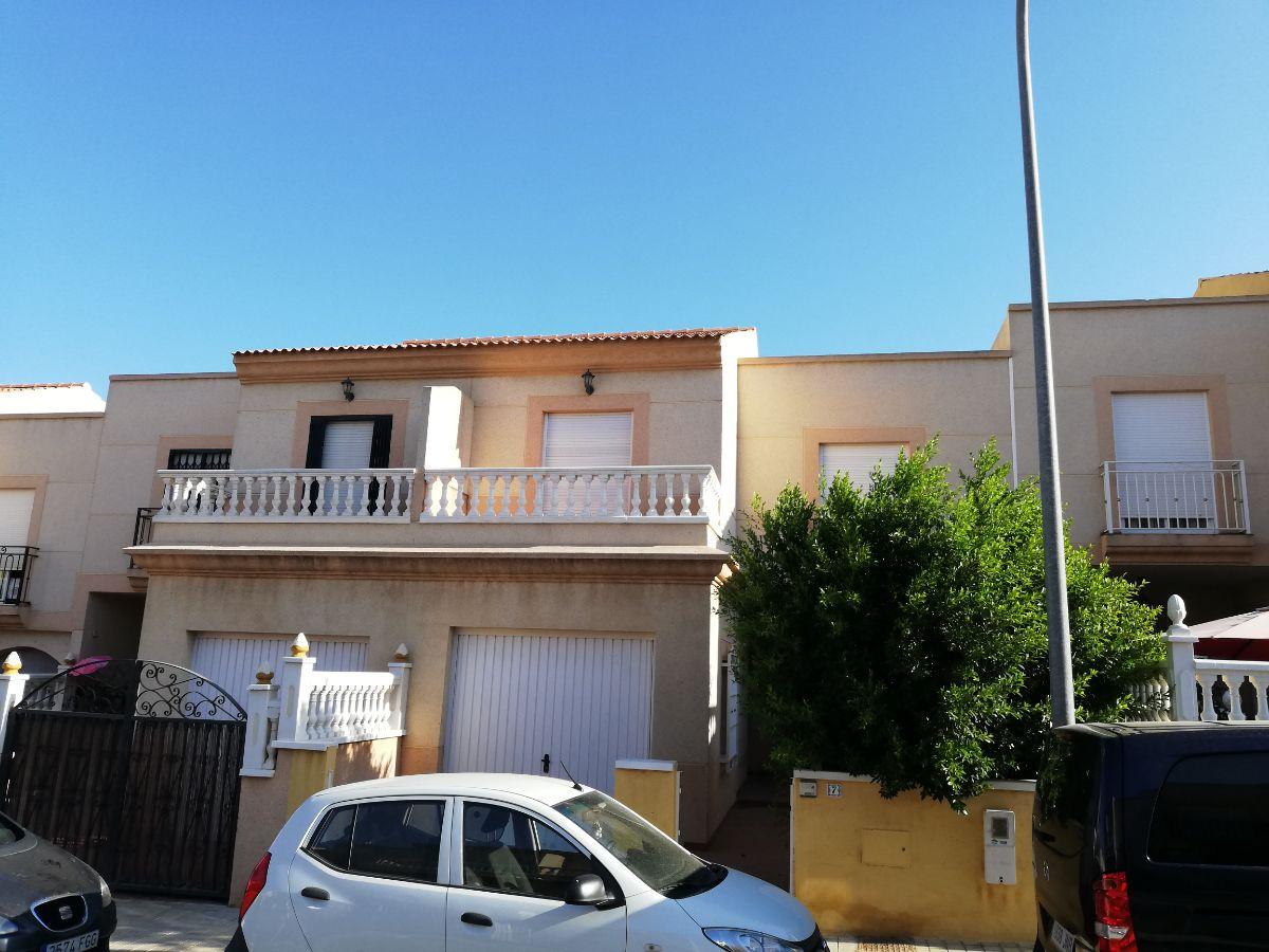 Venta de dúplex en Huércal de Almería