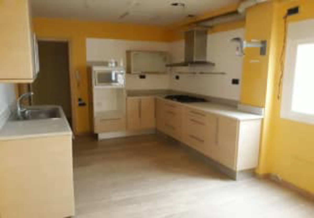 For sale of flat in Almería