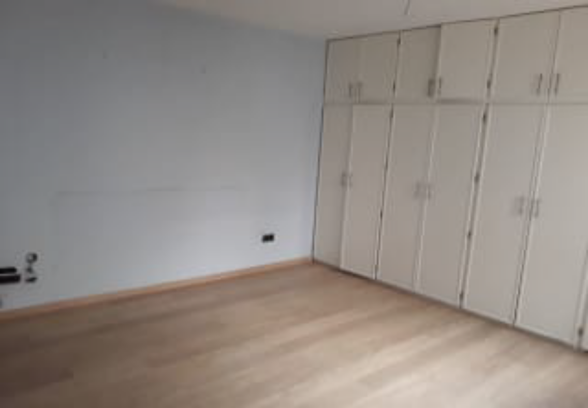For sale of flat in Almería