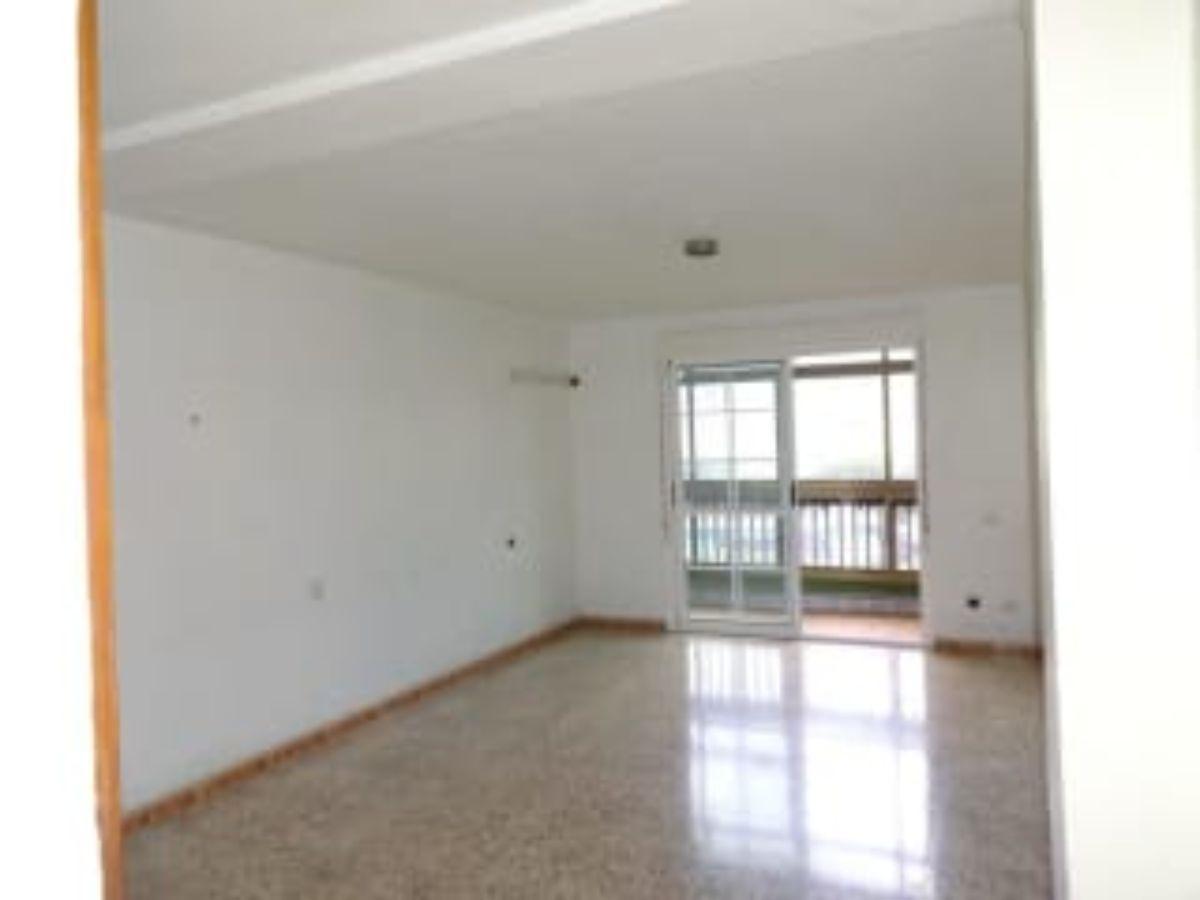 For sale of flat in Almería