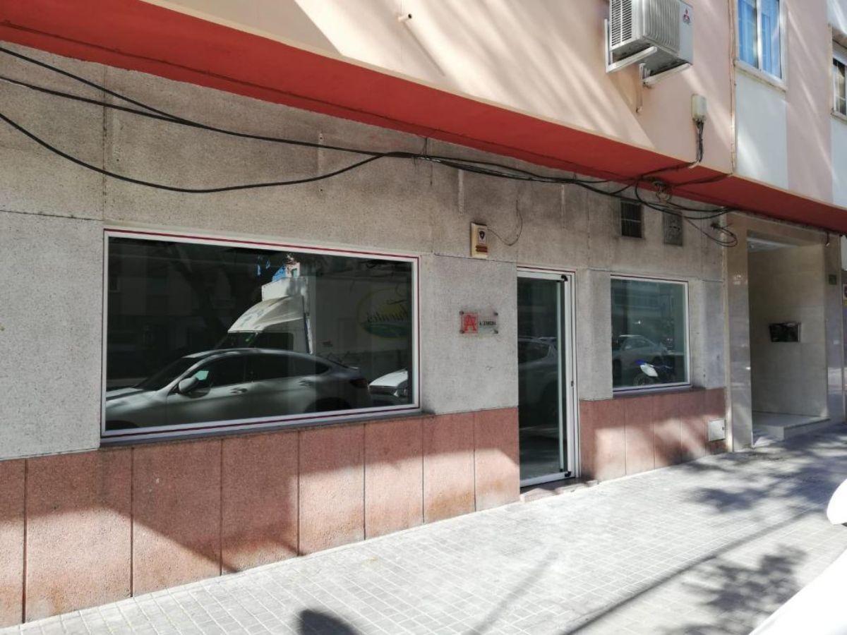 For sale of commercial in Almería