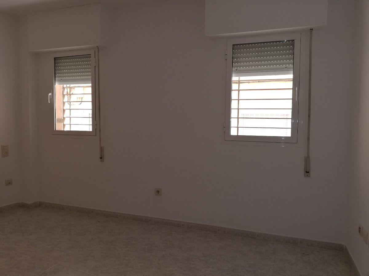 For sale of flat in Almería