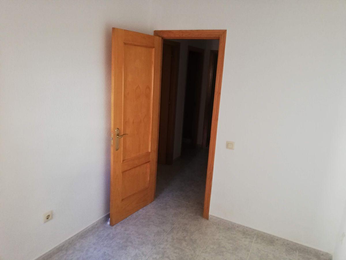 For sale of flat in Almería