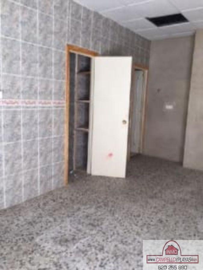 For sale of commercial in Alicante