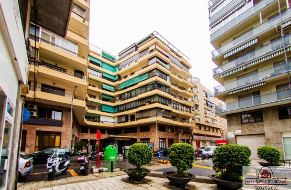 For sale of office in Alicante