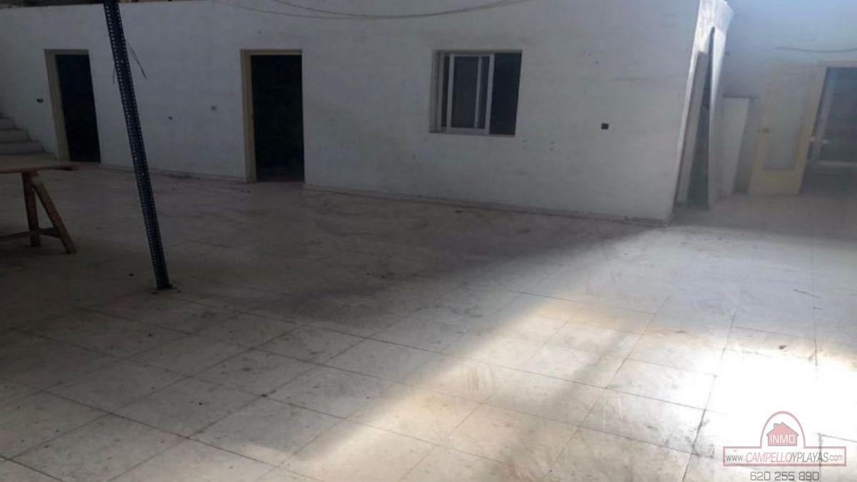 For sale of industrial plant/warehouse in Alicante