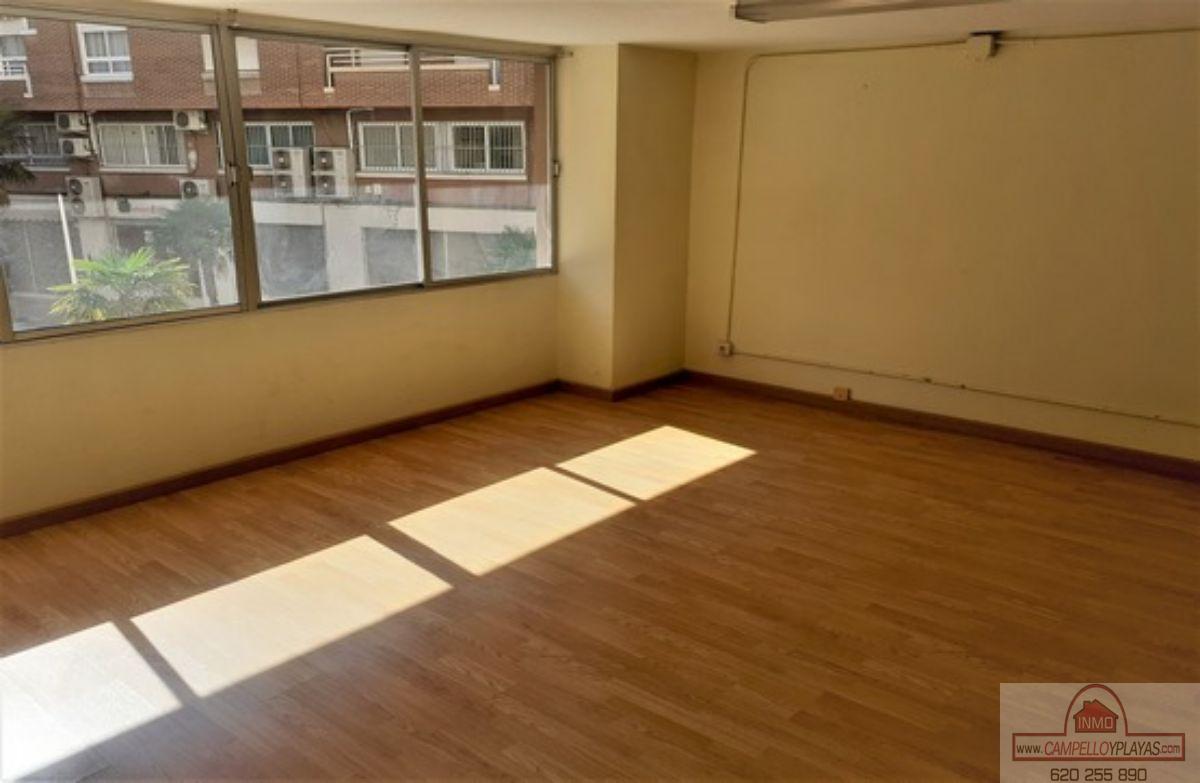 For sale of office in Elda