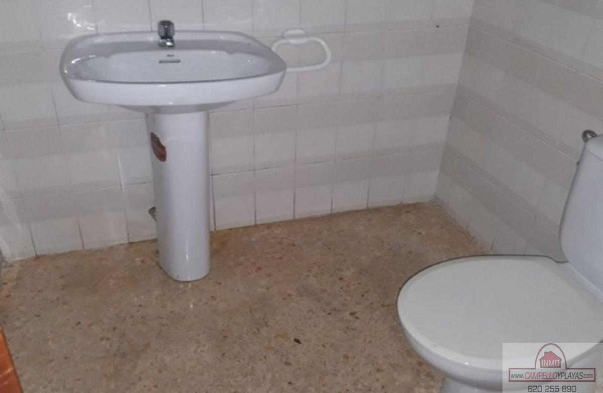 For sale of office in Elda