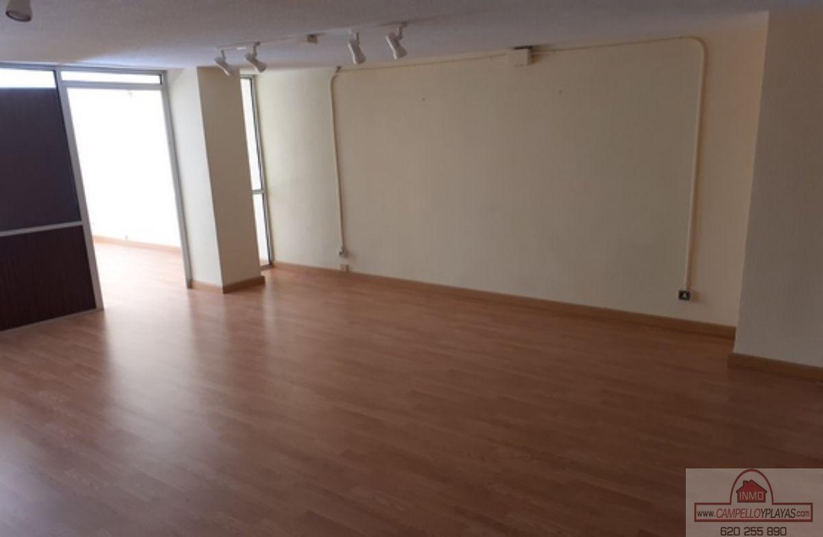 For sale of office in Elda