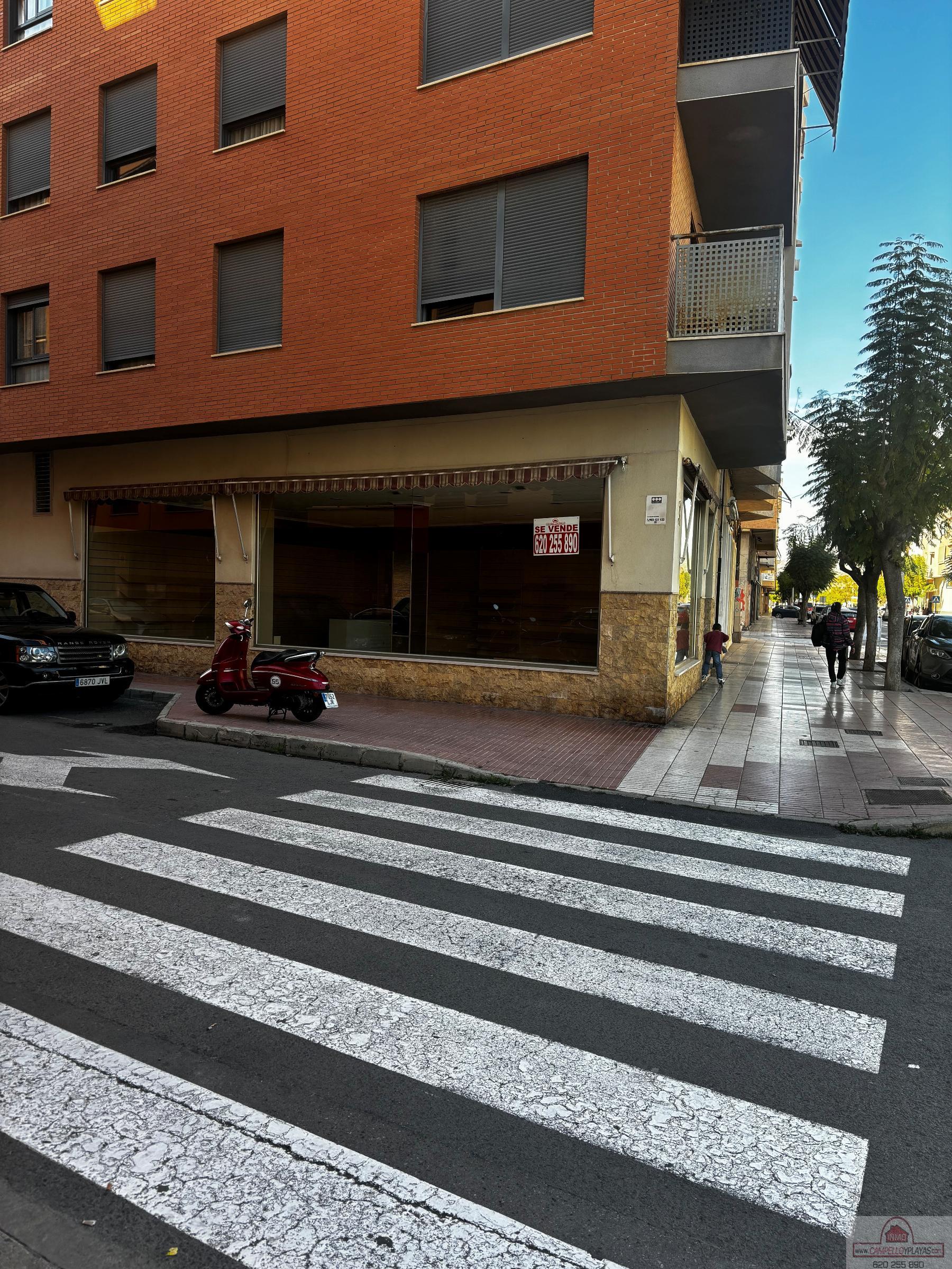 For rent of commercial in El Campello