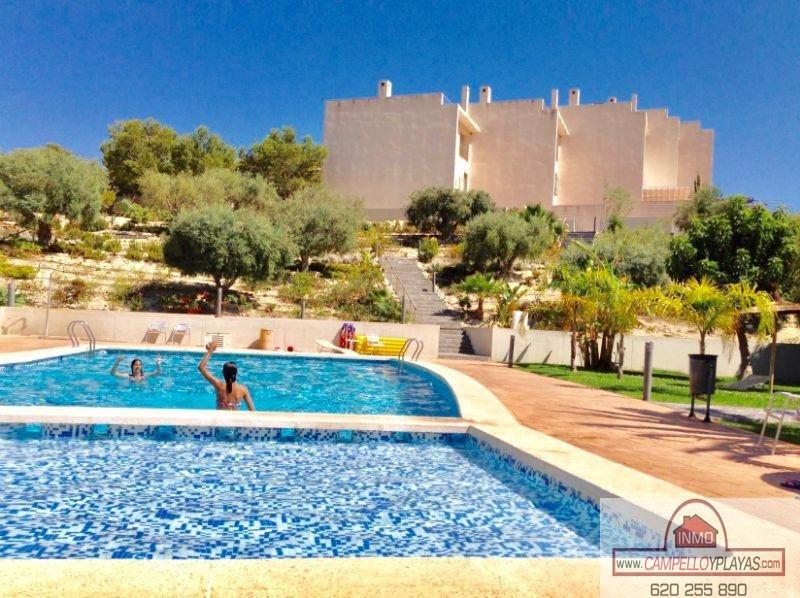 For sale of chalet in El Campello