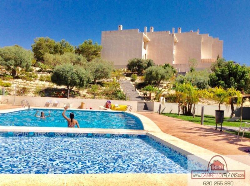 For sale of chalet in El Campello