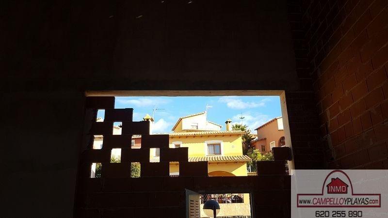 For sale of commercial in Relleu