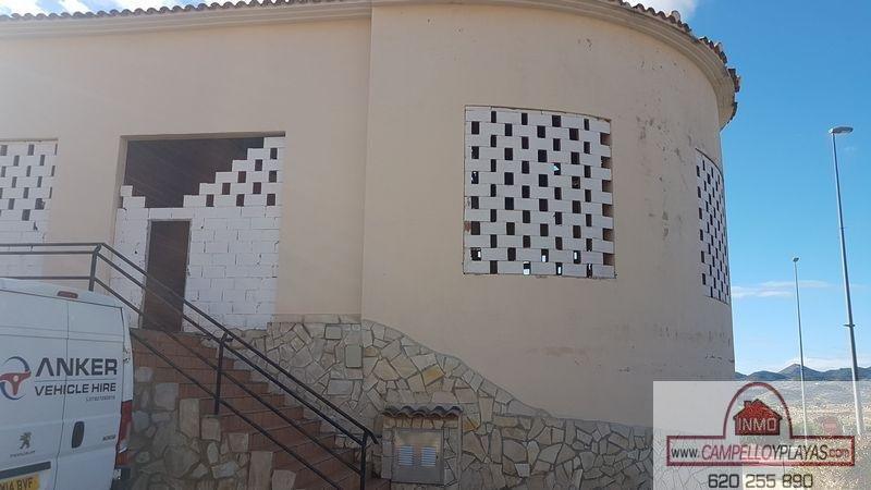 For sale of commercial in Relleu