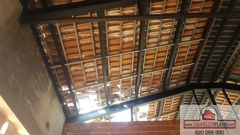 For sale of commercial in Relleu