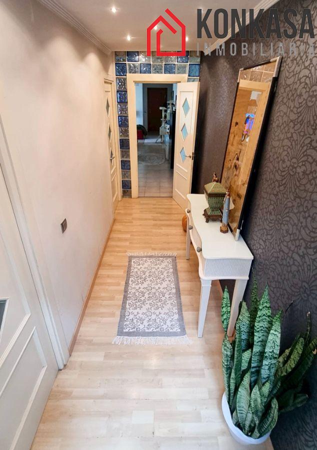 For sale of flat in Arcos de la Frontera