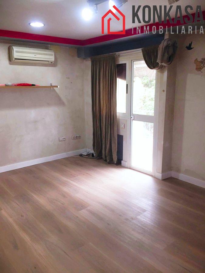 For sale of flat in Arcos de la Frontera
