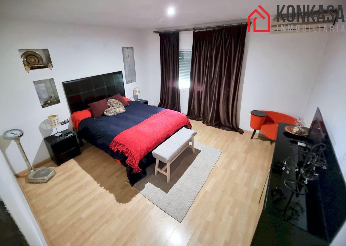 For sale of flat in Arcos de la Frontera