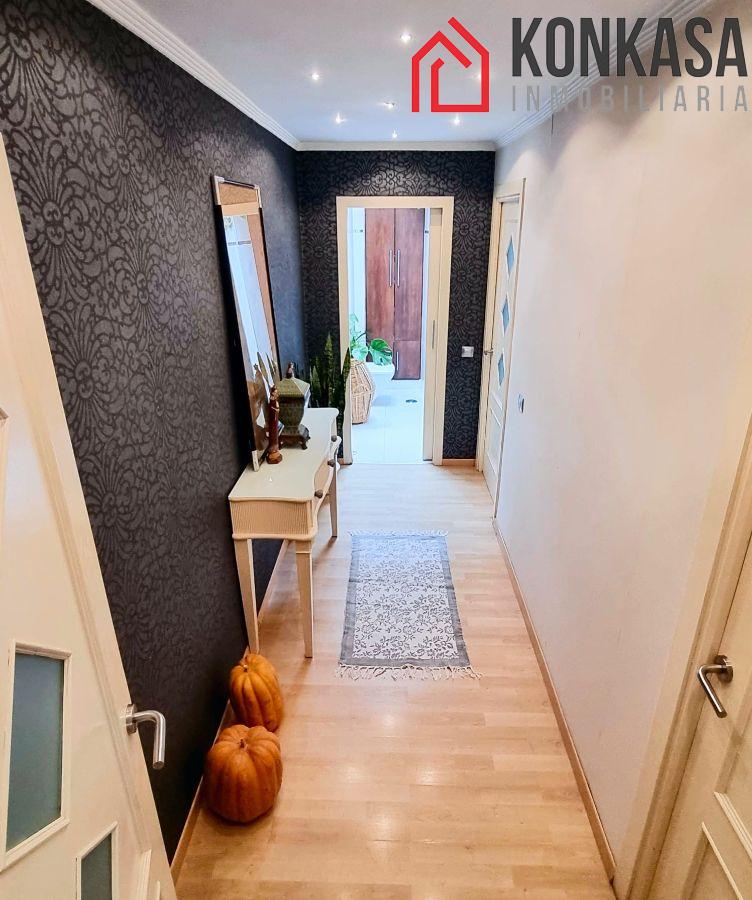For sale of flat in Arcos de la Frontera