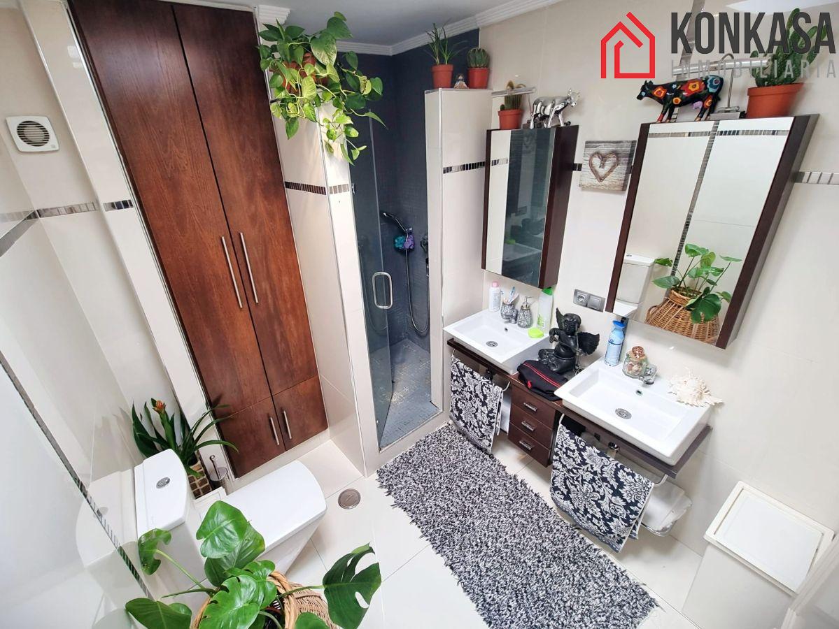 For sale of flat in Arcos de la Frontera