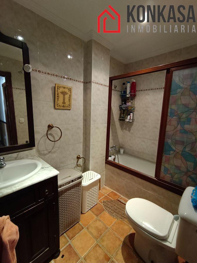 For sale of flat in Arcos de la Frontera