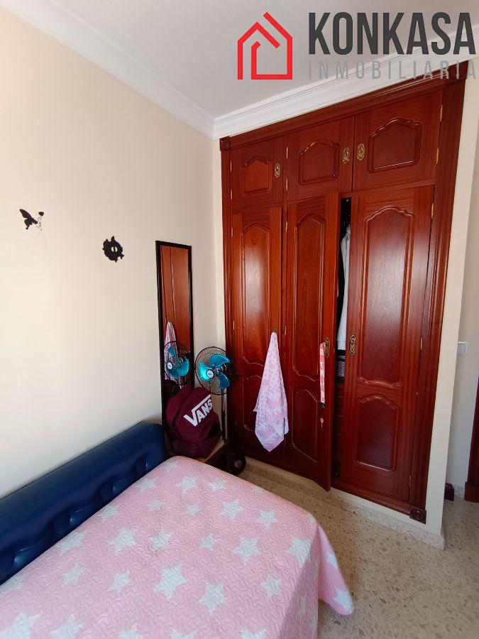For sale of flat in Arcos de la Frontera