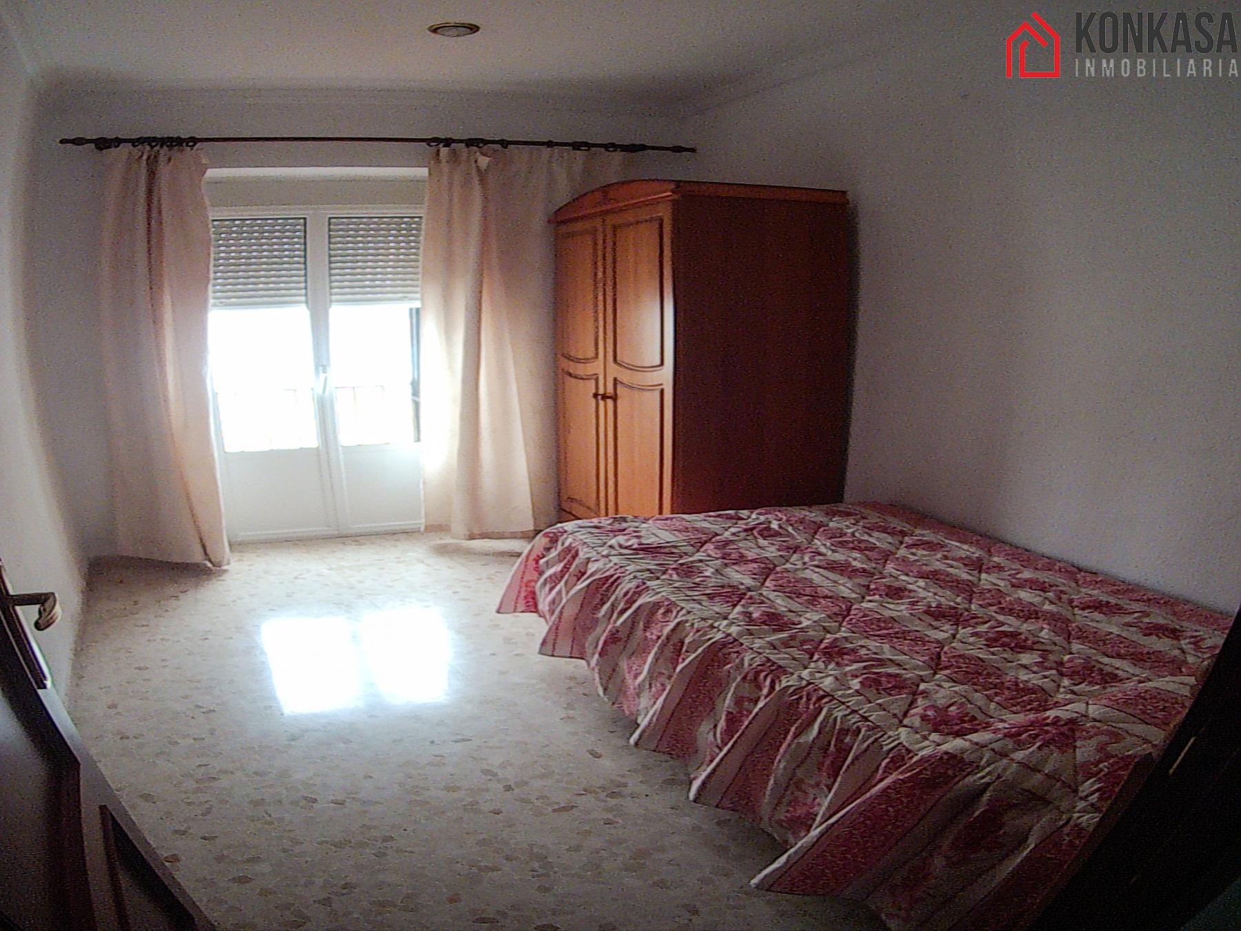 For sale of flat in Arcos de la Frontera