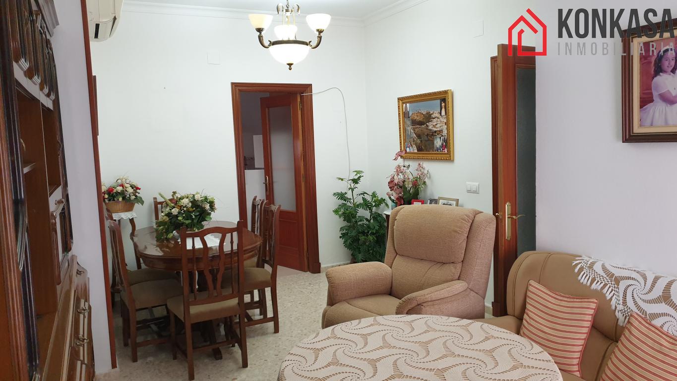 For sale of flat in Arcos de la Frontera