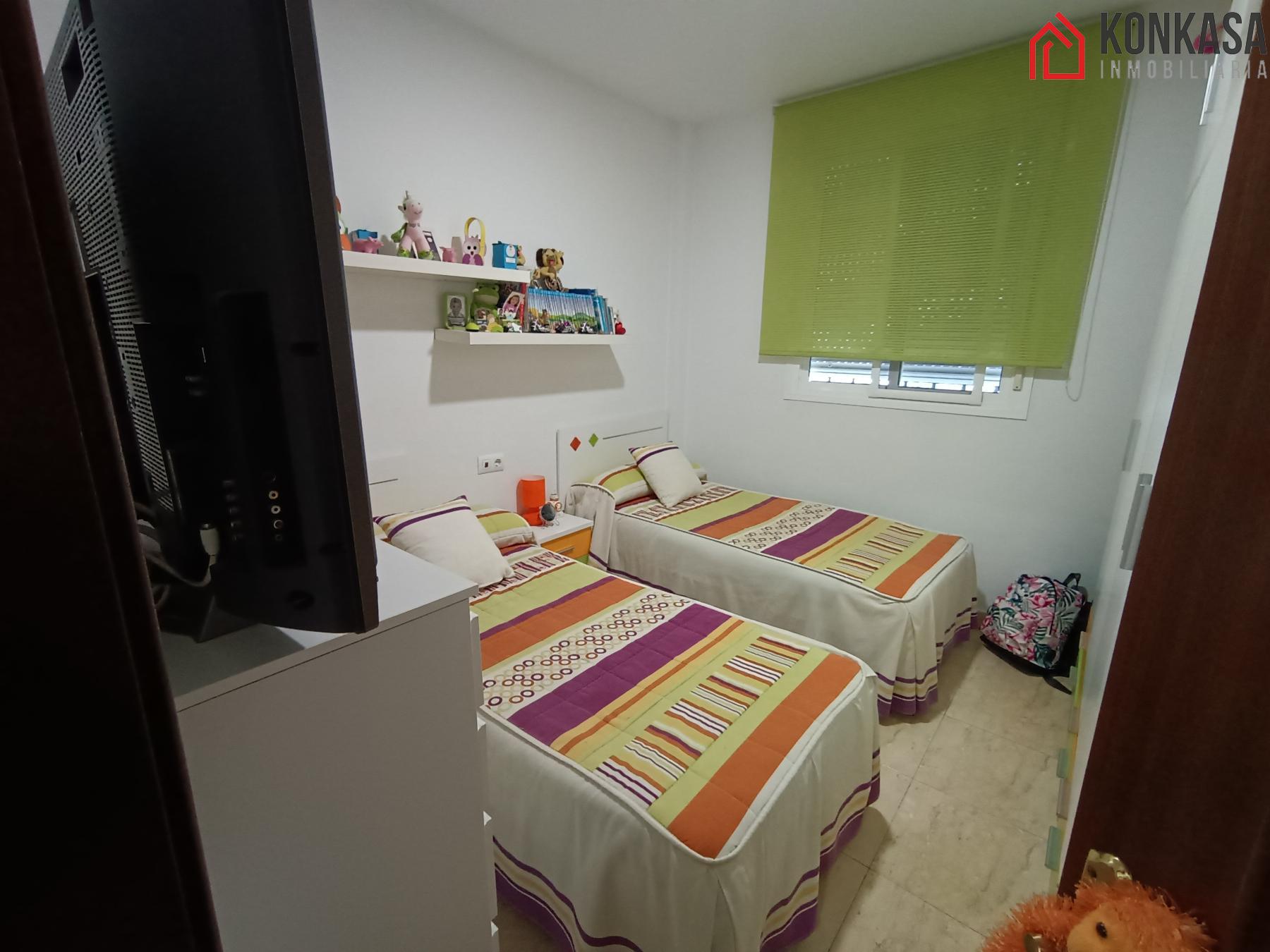 For sale of flat in Arcos de la Frontera